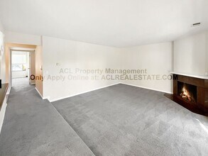 21100 Gary Dr in Hayward, CA - Building Photo - Building Photo