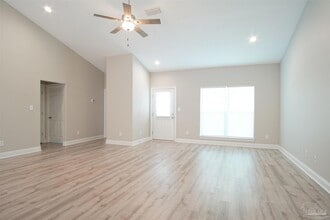 3513 Southwind Dr in Gulf Breeze, FL - Building Photo - Building Photo