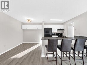 40 Adams Ln in Lasalle, ON - Building Photo - Building Photo