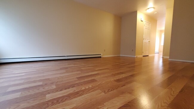 209 E 18th Ave in Ellensburg, WA - Foto de edificio - Building Photo