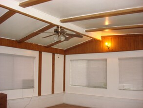 230 S B St in Exeter, CA - Building Photo - Building Photo