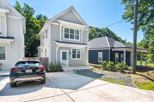 303 Truce St in Durham, NC - Building Photo