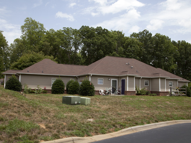 Whispering Oaks in Salisbury, NC - Building Photo - Building Photo