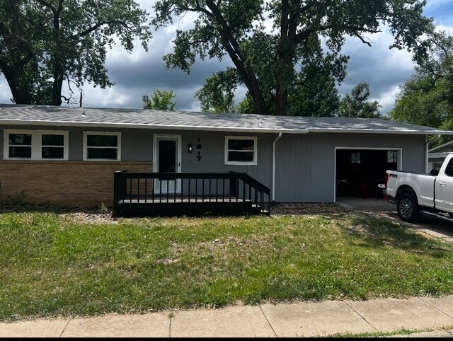 1817 SW 71st St in Topeka, KS - Building Photo
