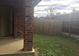 Magnolia Gardens in Longview, TX - Building Photo - Other