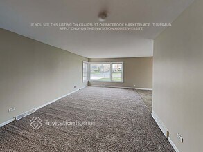 240 Hale St in Addison, IL - Foto de edificio - Building Photo