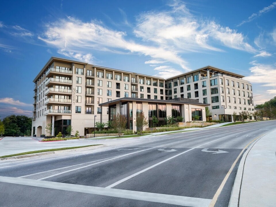 Modera Trailhead in Dallas, TX - Building Photo