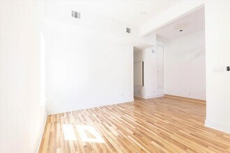 408 Armstrong St-Unit -B in Houston, TX - Building Photo - Building Photo