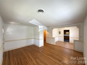 419 Greystone Rd in Charlotte, NC - Building Photo - Building Photo