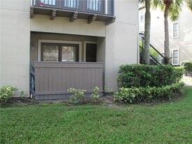 216 Afton Square in Altamonte Springs, FL - Building Photo