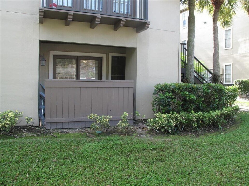 216 Afton Square in Altamonte Springs, FL - Building Photo