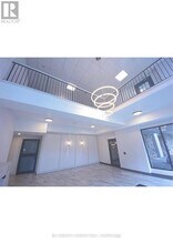 150 Charlton Ave E in Hamilton, ON - Building Photo - Building Photo