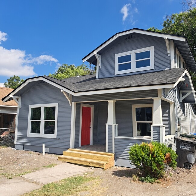 539 Hicks Ave in San Antonio, TX - Building Photo - Building Photo
