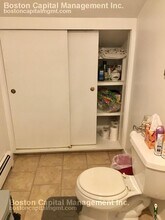 42 Sewall St, Unit 3 in Somerville, MA - Foto de edificio - Building Photo