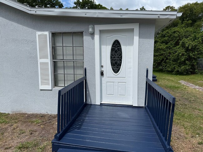 property at 3341 S Combee Rd