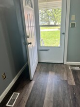 104 Charles Ave-Unit -104 Charles Ave in Youngstown, OH - Building Photo - Building Photo