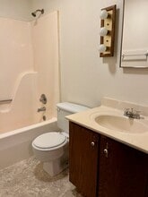 614 Johnson Hill Rd, Unit 614 Johnson Hill Rd. in Collinsville, IL - Building Photo - Building Photo