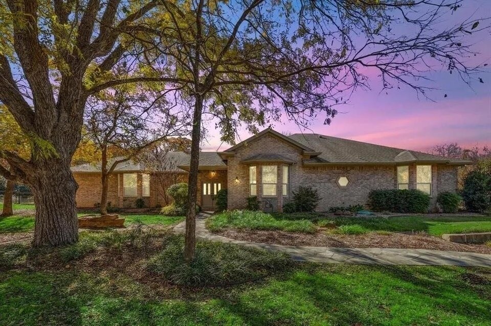 6116 Country Hills Ct in Fort Worth, TX - Building Photo