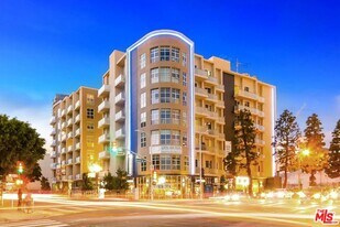 1249 S Grand Ave in Los Angeles, CA - Building Photo