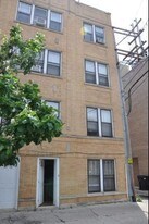 3917 N Southport Ave in Chicago, IL - Building Photo