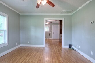 502 N 8th St in Midlothian, TX - Building Photo - Building Photo