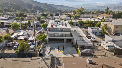 10030 N Commerce Ave in Tujunga, CA - Building Photo - Building Photo