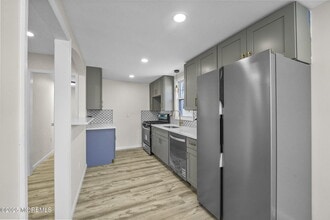728 Glen Rd in Sparta, NJ - Building Photo - Building Photo
