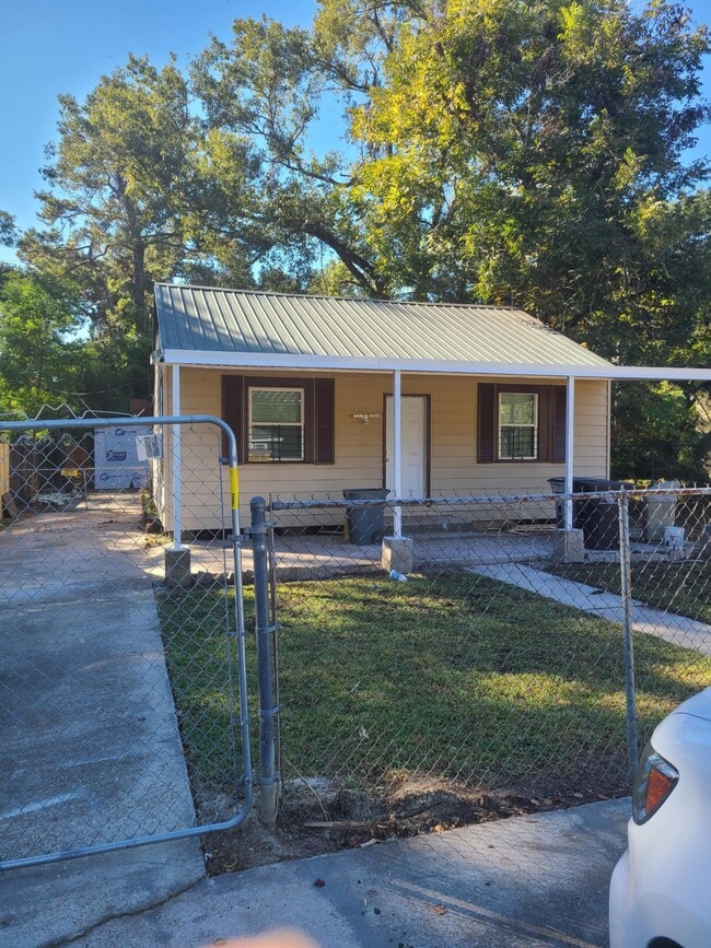 property at 2828 Amarillo St