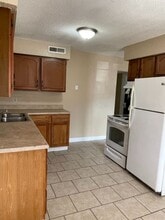 295 Chris Dr in Columbia, MO - Building Photo - Building Photo