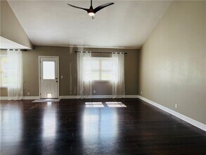 2714 W Fir St in Rogers, AR - Building Photo - Building Photo