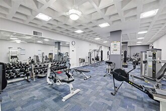 1360 S Ocean Blvd in Pompano Beach, FL - Building Photo - Building Photo