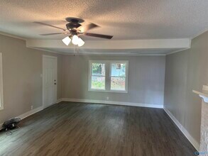 624 Austin Dr NW in Huntsville, AL - Building Photo - Building Photo