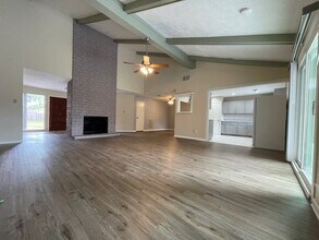 2726 Mesquite Dr in Sugar Land, TX - Building Photo - Building Photo