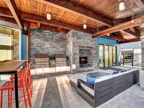 Allegro at Ash Creek in Lynnwood, WA - Foto de edificio - Building Photo