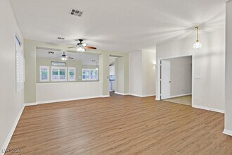 1813 Puerto Way in Henderson, NV - Building Photo - Building Photo