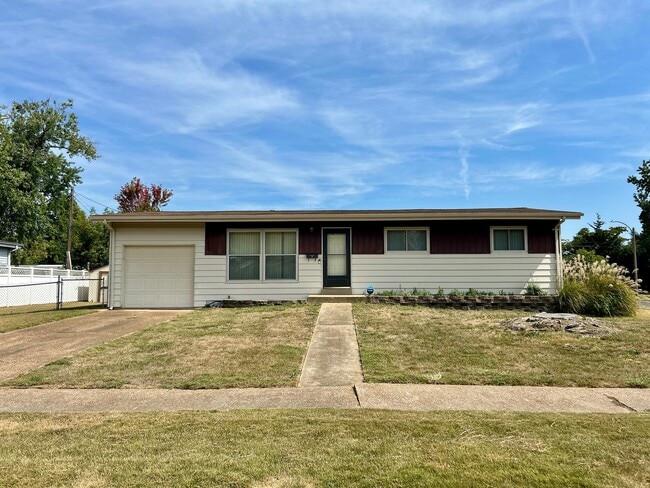 property at 475 Moule Dr