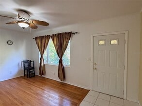 1400 Alhambra Way S in St. Petersburg, FL - Building Photo - Building Photo