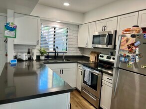 3046 N 32nd St, Unit 333 in Phoenix, AZ - Building Photo - Building Photo