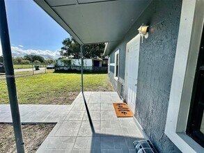 15920 Bunche Park School Dr in Miami Gardens, FL - Building Photo - Building Photo