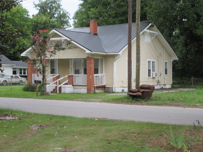 property at 513 N McQueen St