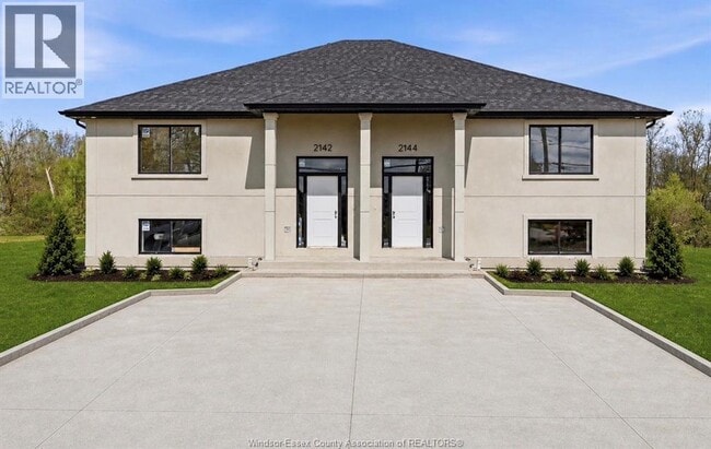 property at 2142 Daytona Ave
