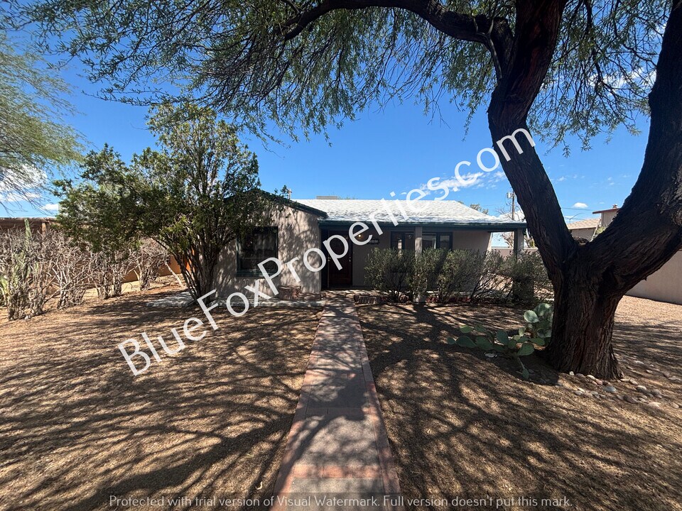 4007 E 1st St in Tucson, AZ - Building Photo