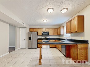 614 Eastpointe Dr in Shelbyville, IN - Building Photo - Building Photo