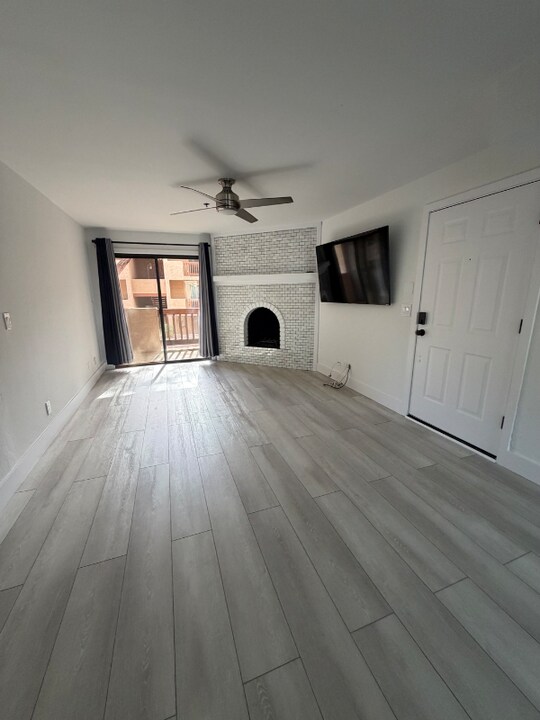 3031 N Civic Center Plaza, Unit 235 in Scottsdale, AZ - Building Photo