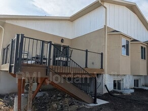 408 RIGDON St in Grantsville, UT - Foto de edificio - Building Photo