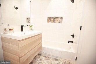 2539 Collins St in Philadelphia, PA - Building Photo - Building Photo