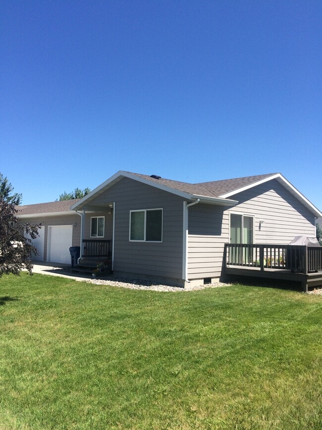 700 Mantle Dr Rentals in Belgrade, MT