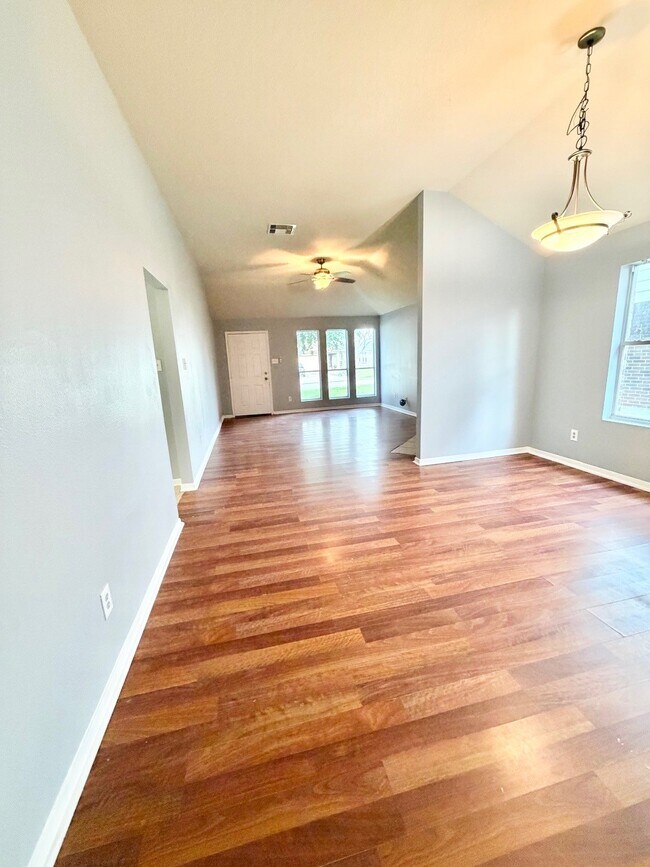 property at 3203 Barkers Crossing Ave