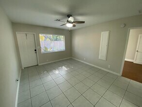 914 N J St in Lake Worth Beach, FL - Building Photo - Building Photo