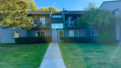 Elkhorn Village in Elkhorn, WI - Building Photo - Building Photo